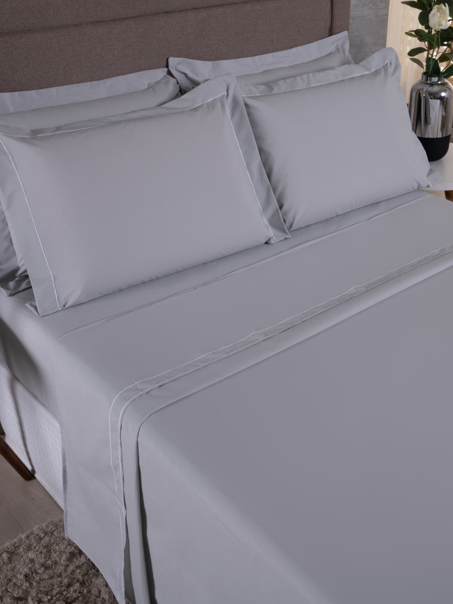 Jogo de Cama Queen 4 pecas 180 Fios com Detalhe no SOUTACHE.